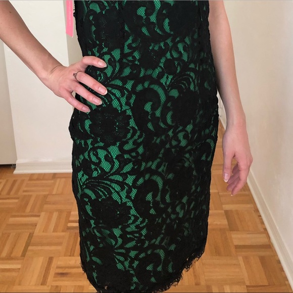 NWT. Isaac Mizrahi Chantilly Lace Dress - Picture 2 of 4